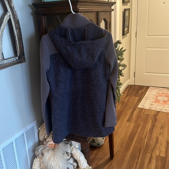 North face jacket - Picture 5 of 6